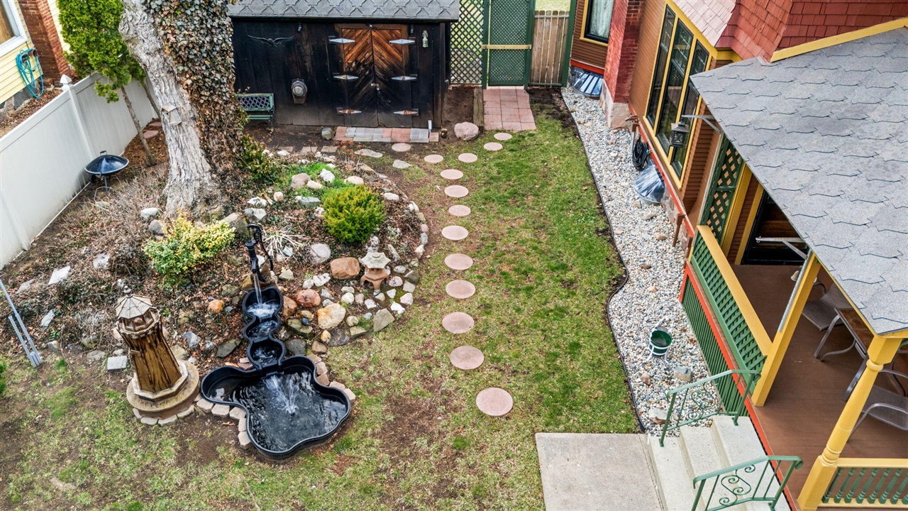 1401 Greenwood Avenue, Jackson, MI, 49203-4070