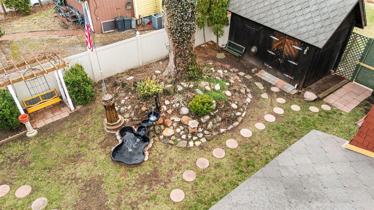 1401 Greenwood Avenue, Jackson, MI, 49203-4070