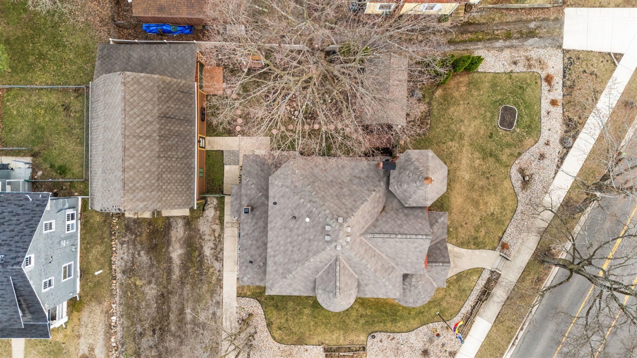 1401 Greenwood Avenue, Jackson, MI, 49203-4070