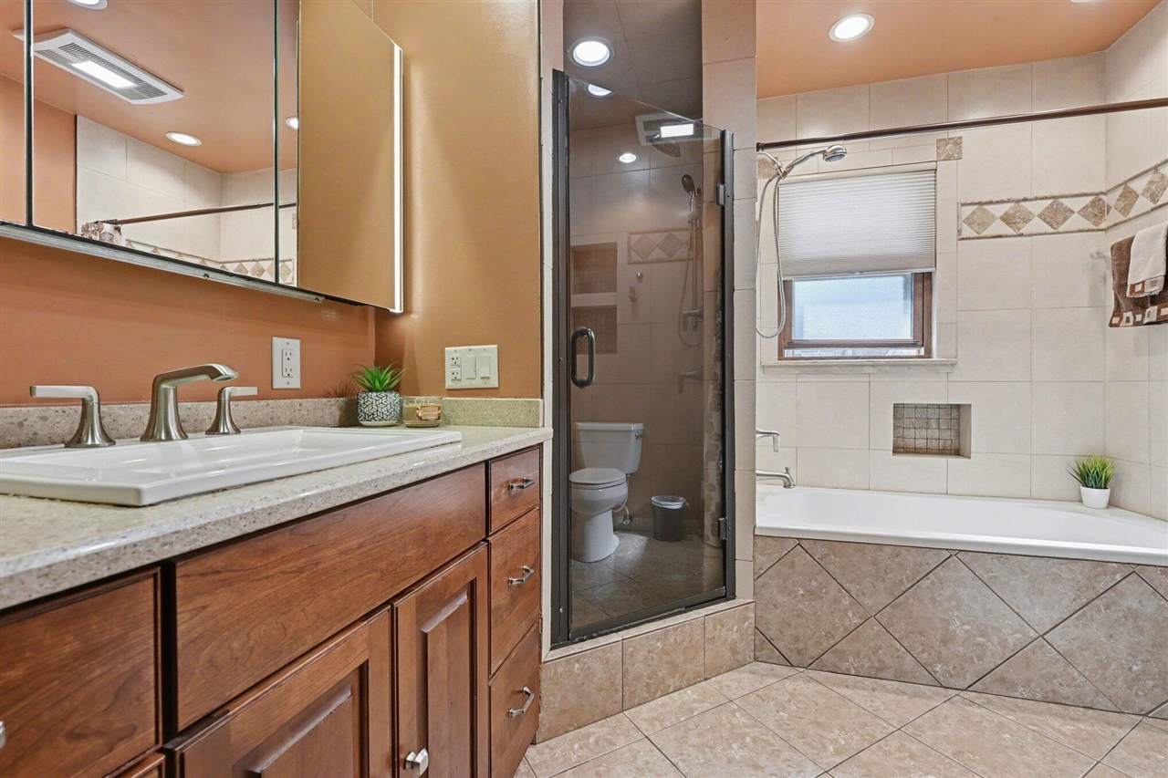 3121 Fleetwood Drive, Portage, MI, 49024-5606