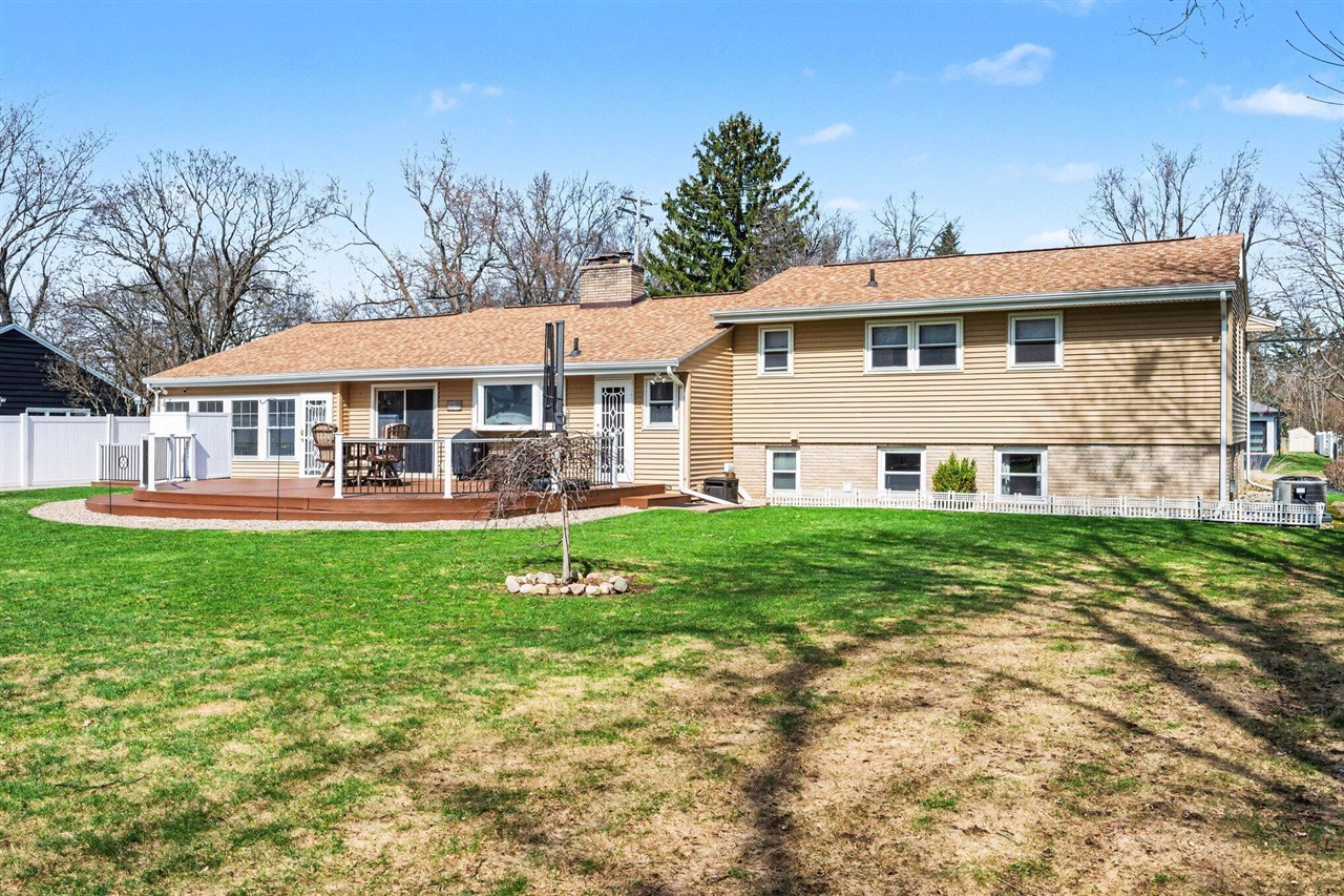 3121 Fleetwood Drive, Portage, MI, 49024-5606