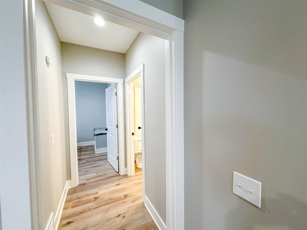 1673 E Parkdale Avenue, Manistee, MI, 49660-9321