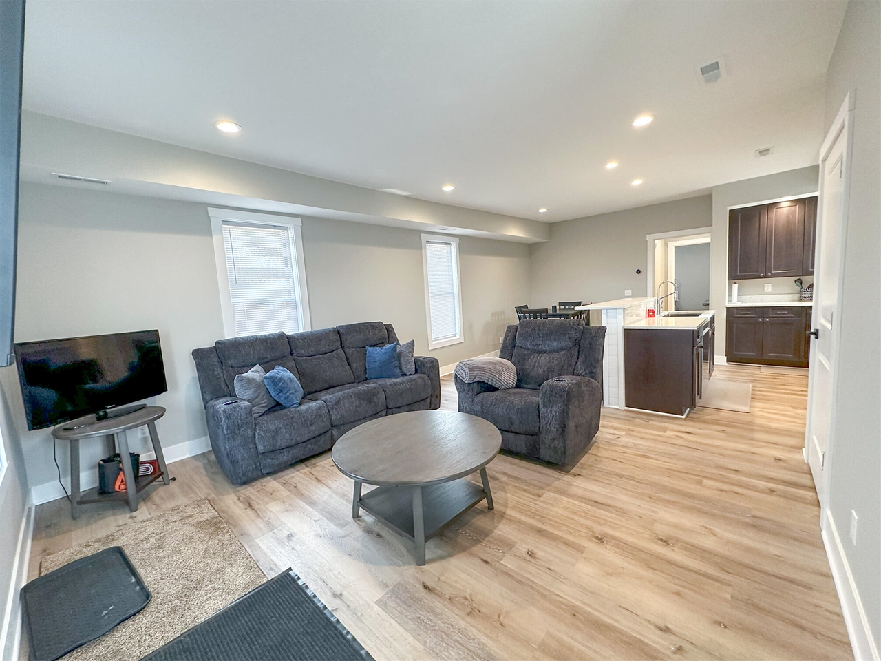 1673 E Parkdale Avenue, Manistee, MI, 49660-9321