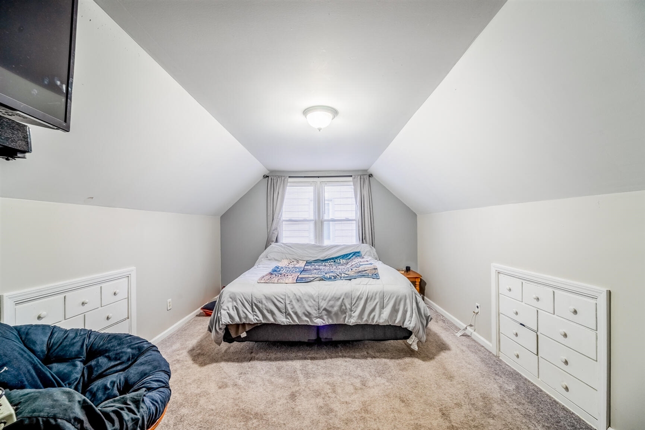 33963 Glover Street, Wayne, MI, 48184-2438