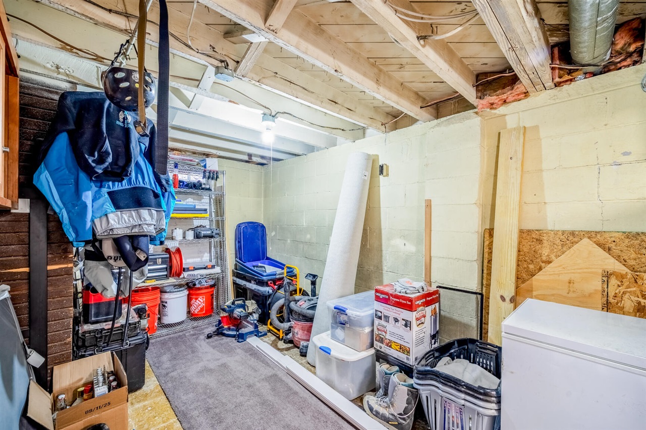 33963 Glover Street, Wayne, MI, 48184-2438