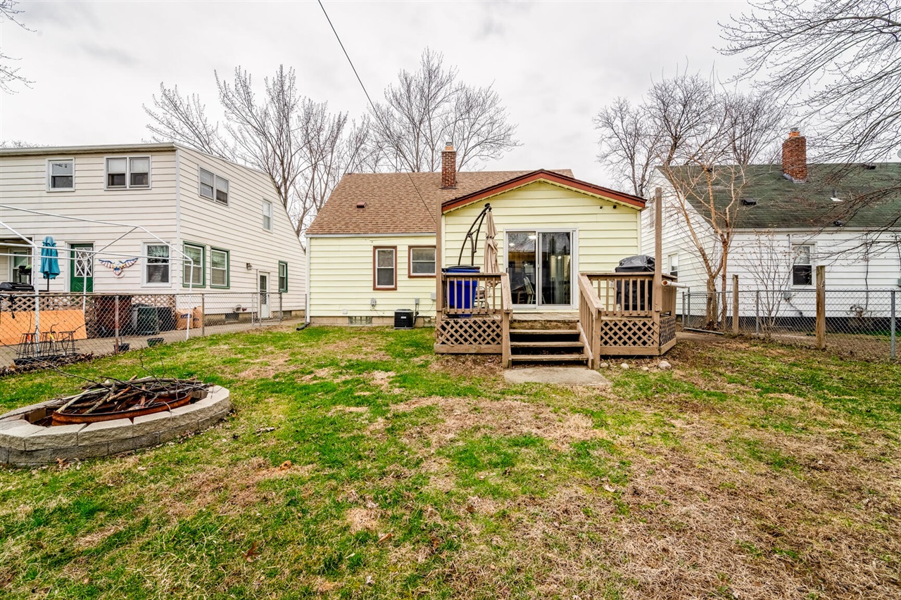 33963 Glover Street, Wayne, MI, 48184-2438