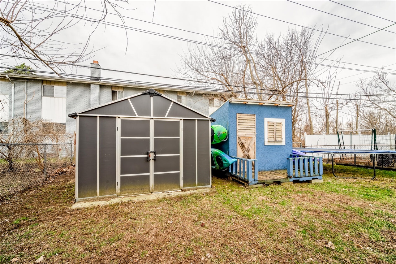 33963 Glover Street, Wayne, MI, 48184-2438