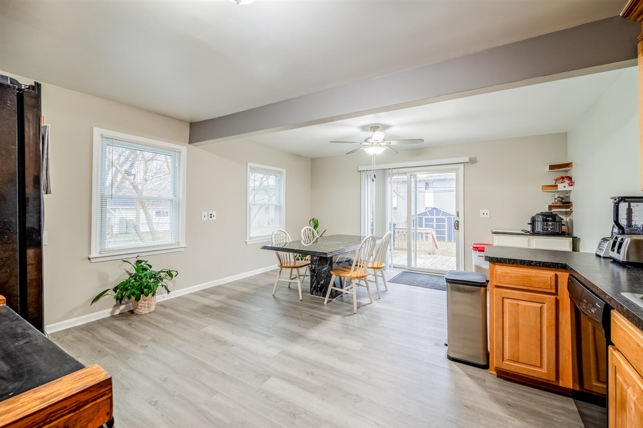 33963 Glover Street, Wayne, MI, 48184-2438