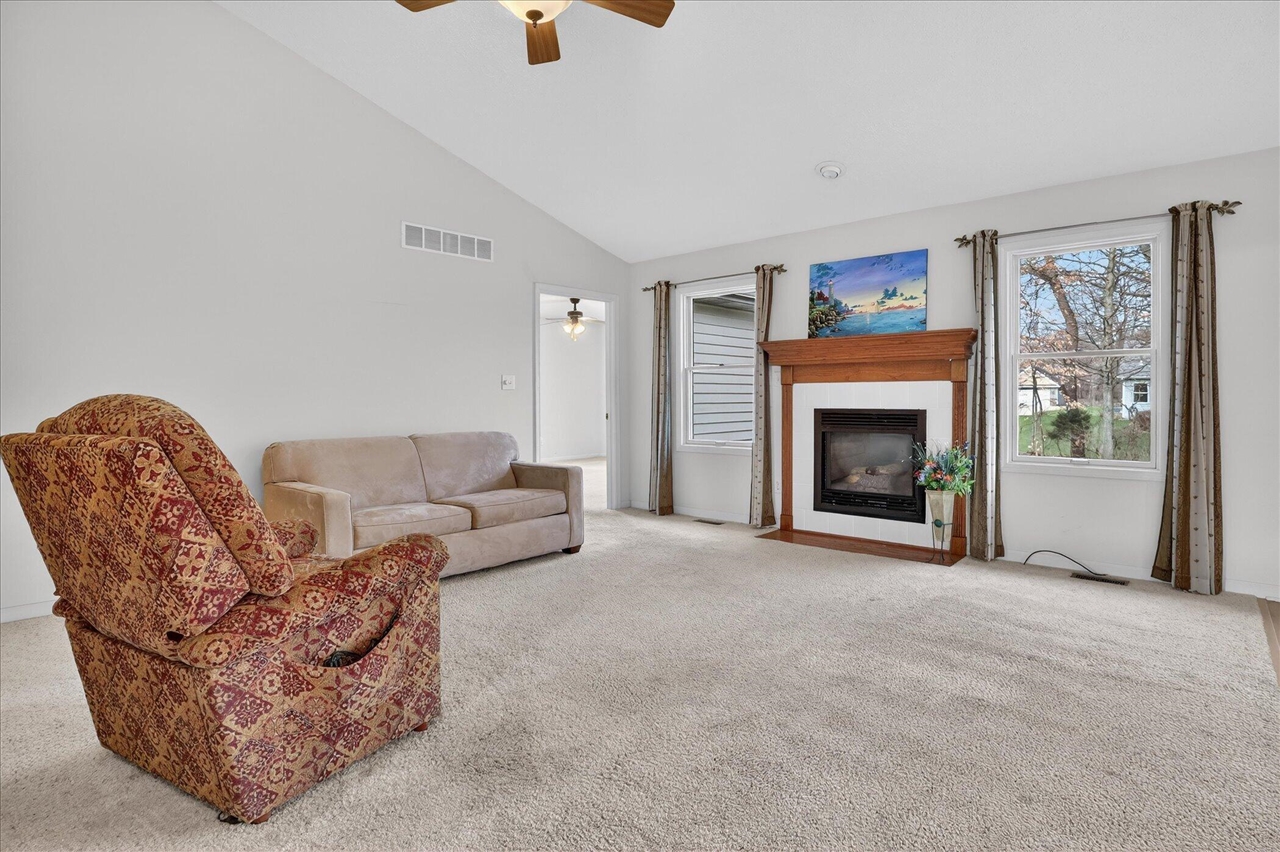 69756 Knottingham Lane, Edwardsburg, MI, 49112-8454