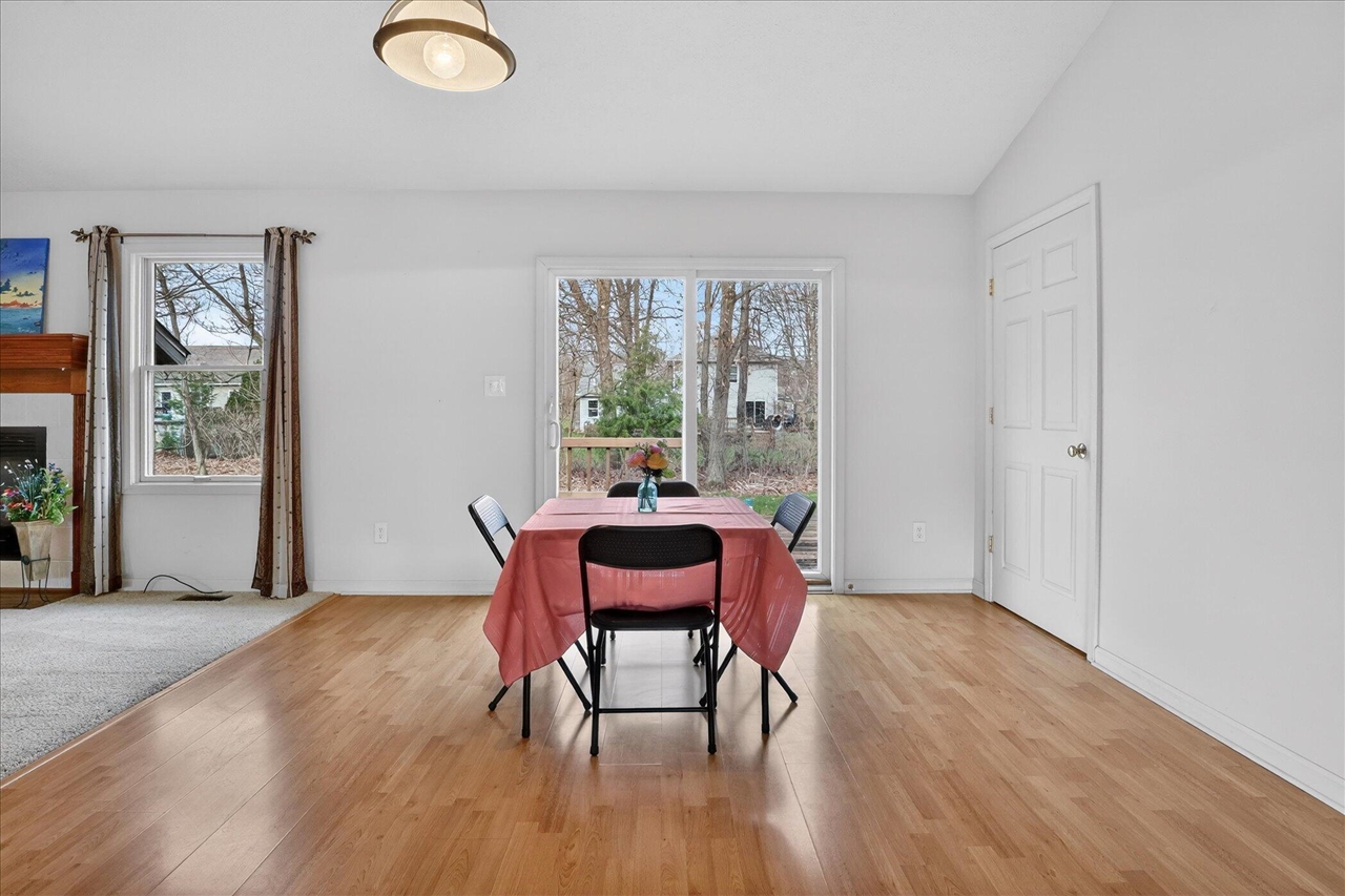 69756 Knottingham Lane, Edwardsburg, MI, 49112-8454