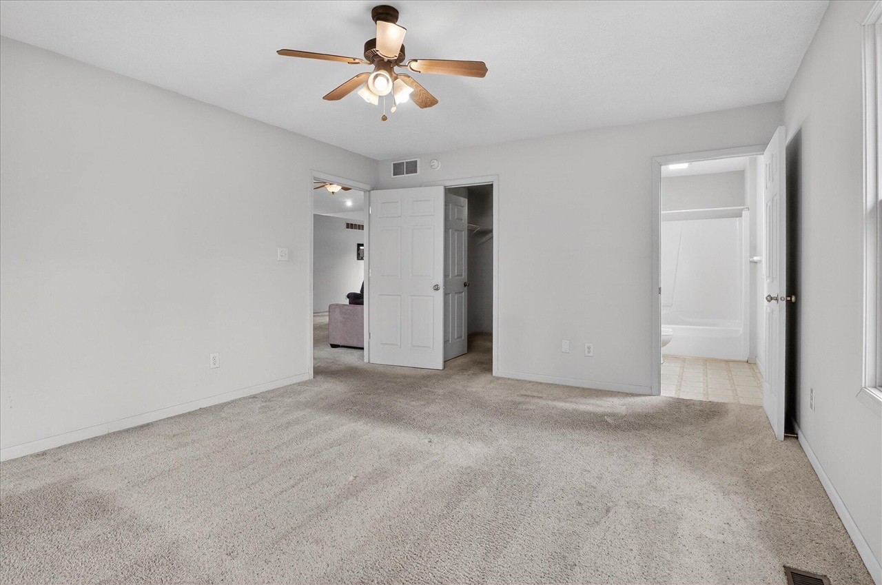 69756 Knottingham Lane, Edwardsburg, MI, 49112-8454