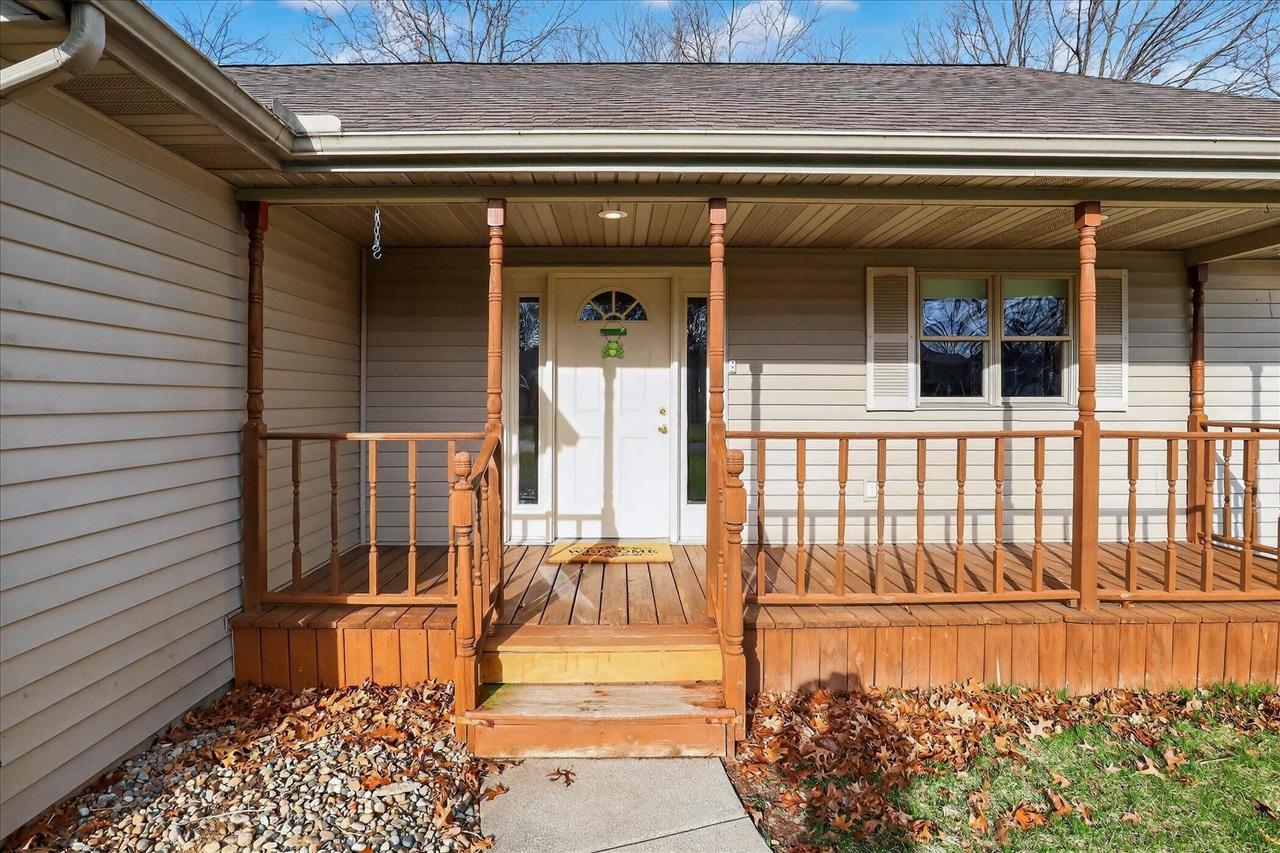 69756 Knottingham Lane, Edwardsburg, MI, 49112-8454