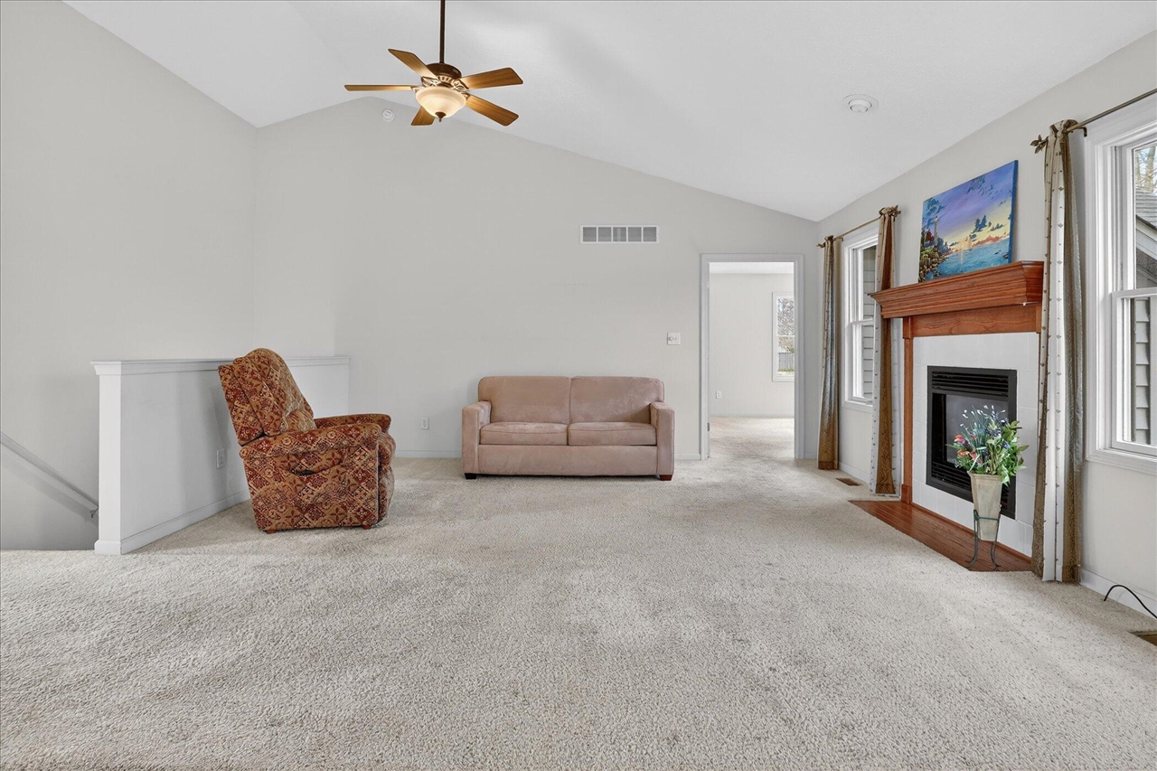 69756 Knottingham Lane, Edwardsburg, MI, 49112-8454