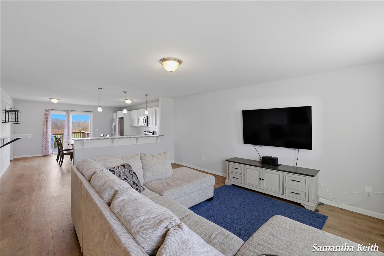 931 View Pointe Drive, Middleville, MI, 49333-9370