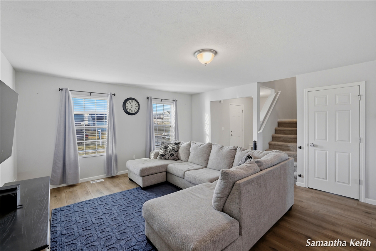 931 View Pointe Drive, Middleville, MI, 49333-9370