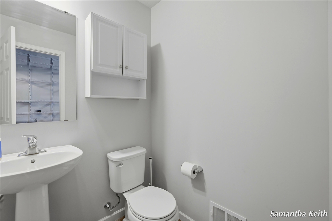 931 View Pointe Drive, Middleville, MI, 49333-9370