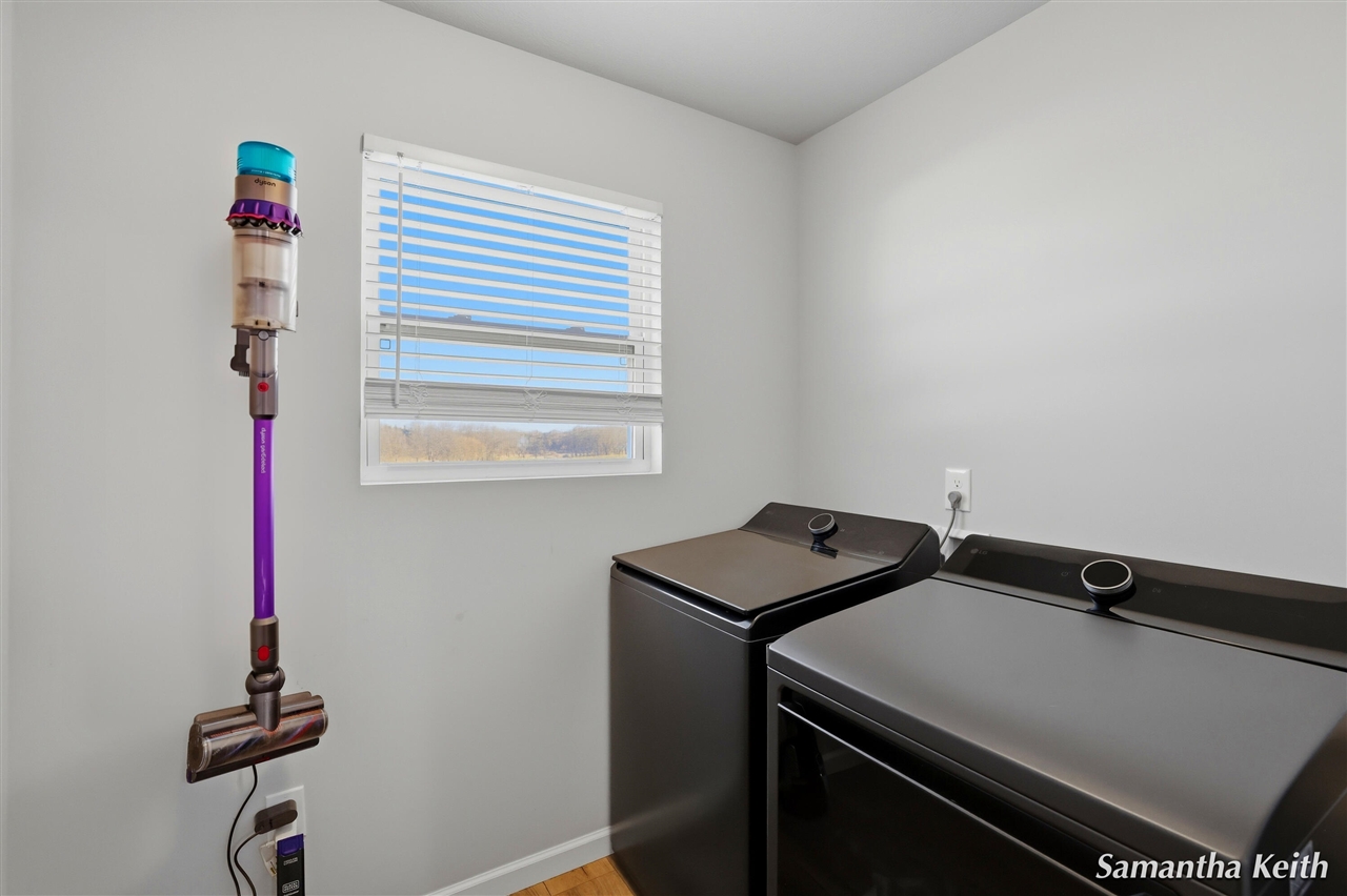 931 View Pointe Drive, Middleville, MI, 49333-9370