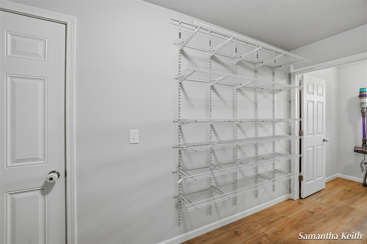 931 View Pointe Drive, Middleville, MI, 49333-9370