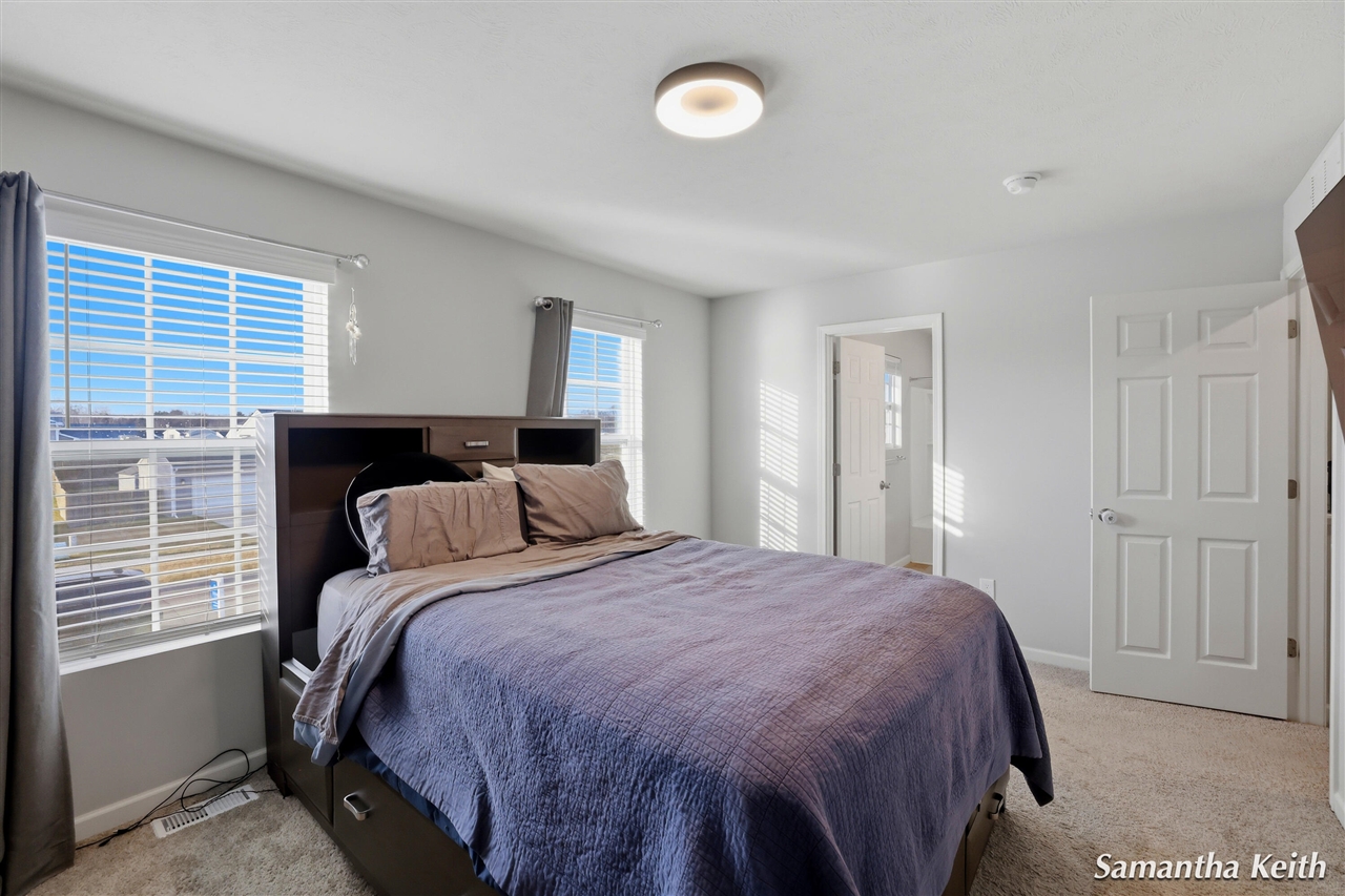 931 View Pointe Drive, Middleville, MI, 49333-9370