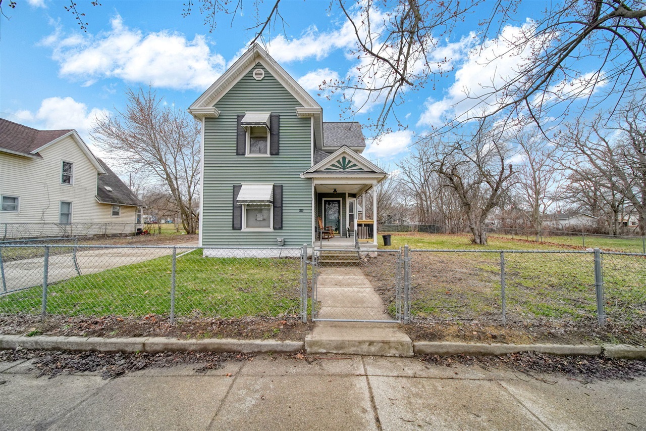 600 W Biddle Street, Jackson, MI, 49203 1744