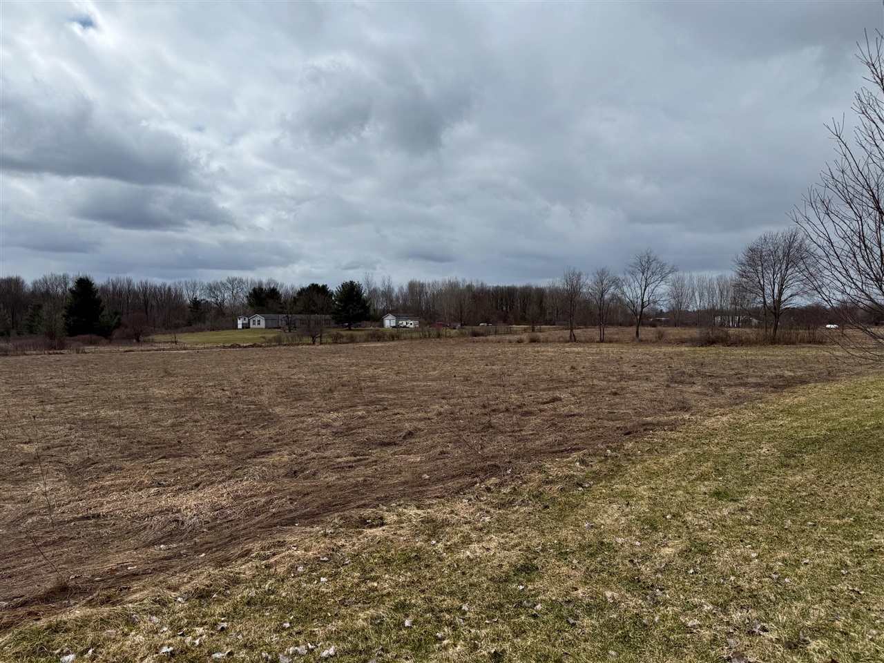 608 E The Lane, Grant, MI, 49327