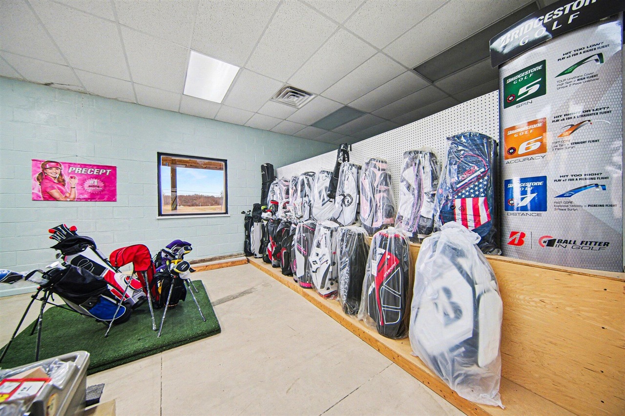 2735 S Zeeb Road, Ann Arbor, MI, 48103