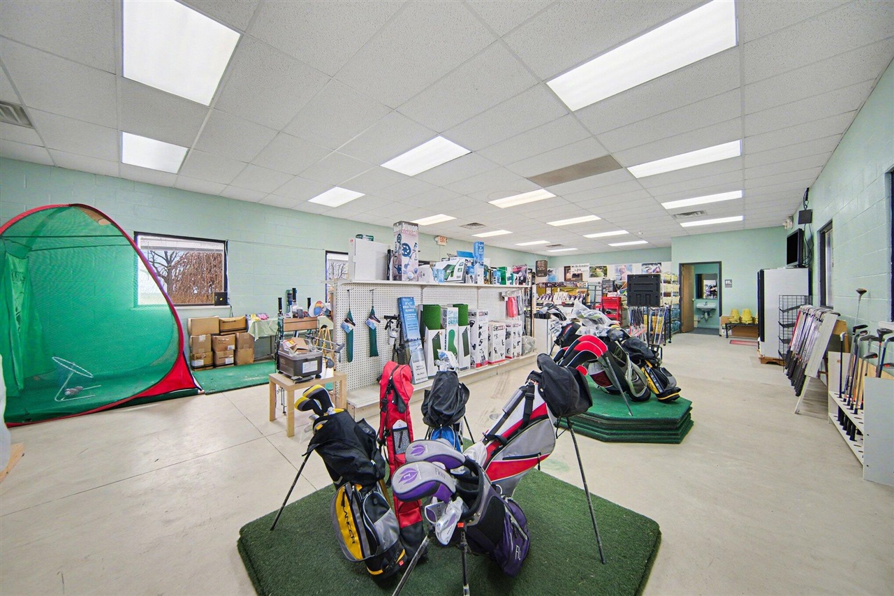 2735 S Zeeb Road, Ann Arbor, MI, 48103