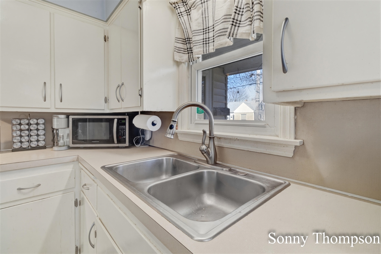 710 Everglade Drive, Grand Rapids, MI, 49507