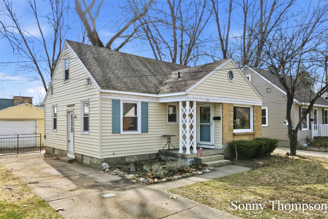 710 Everglade Drive, Grand Rapids, MI, 49507