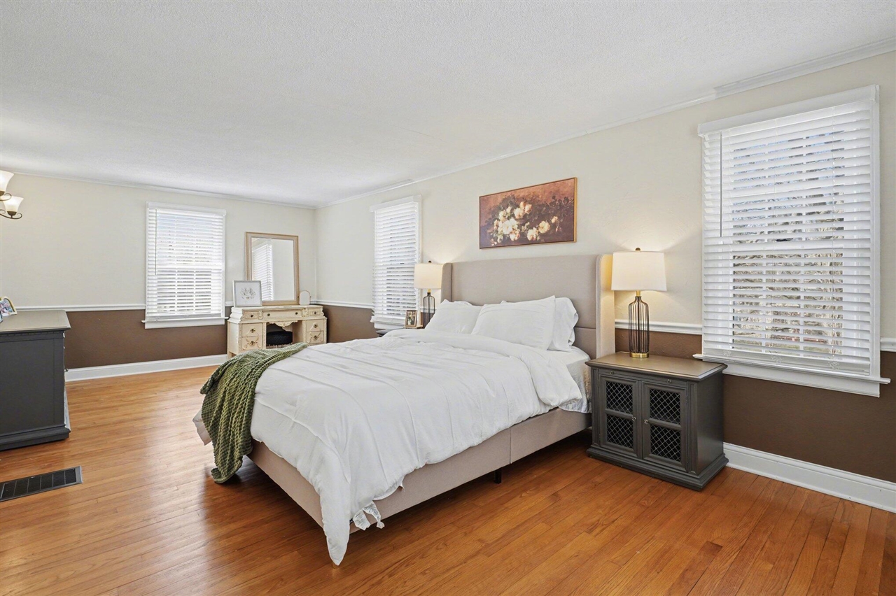 619 Edgemoor Avenue, Kalamazoo, MI, 49008-2403