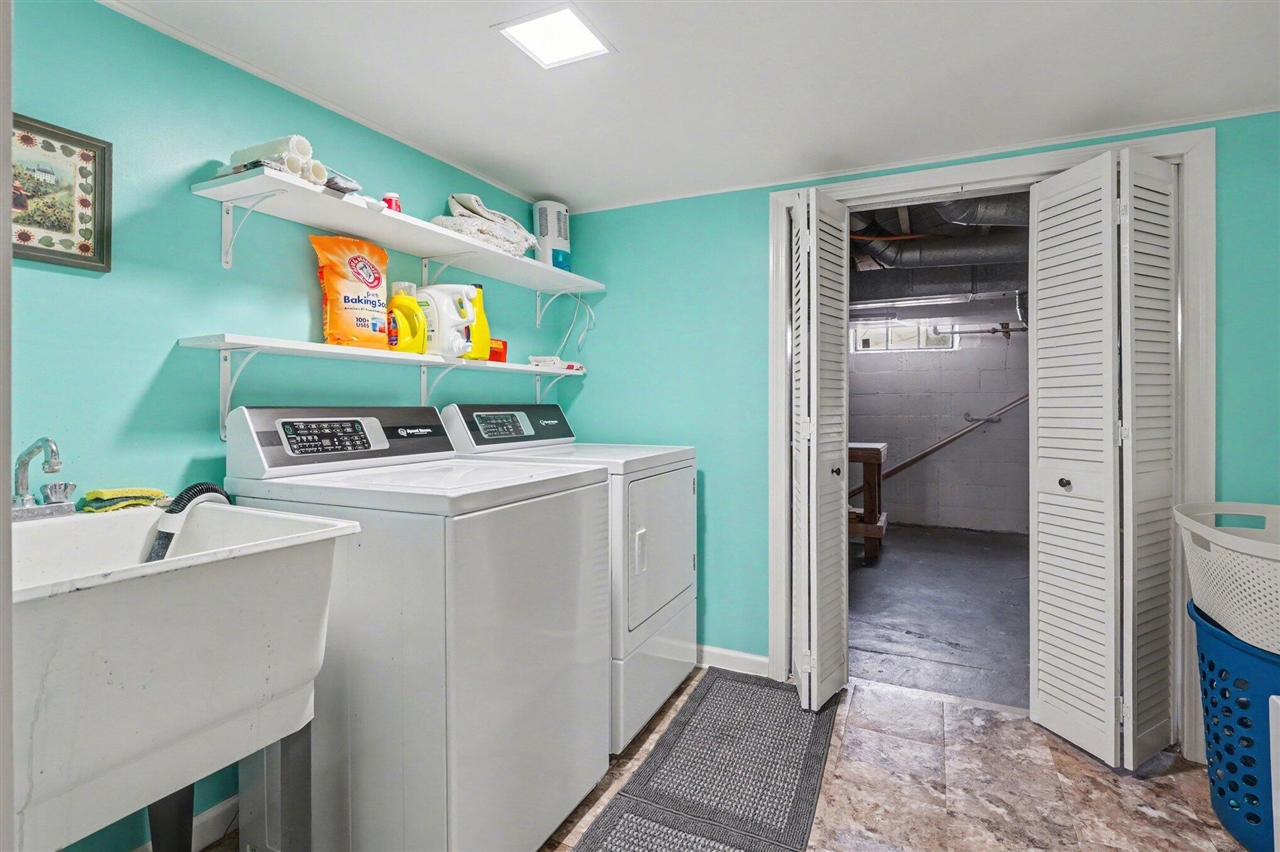 619 Edgemoor Avenue, Kalamazoo, MI, 49008-2403