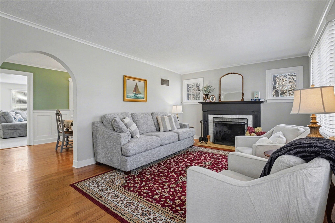 619 Edgemoor Avenue, Kalamazoo, MI, 49008-2403