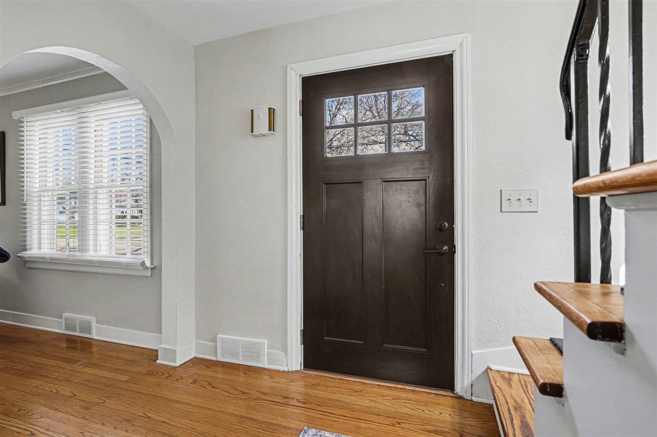 619 Edgemoor Avenue, Kalamazoo, MI, 49008-2403