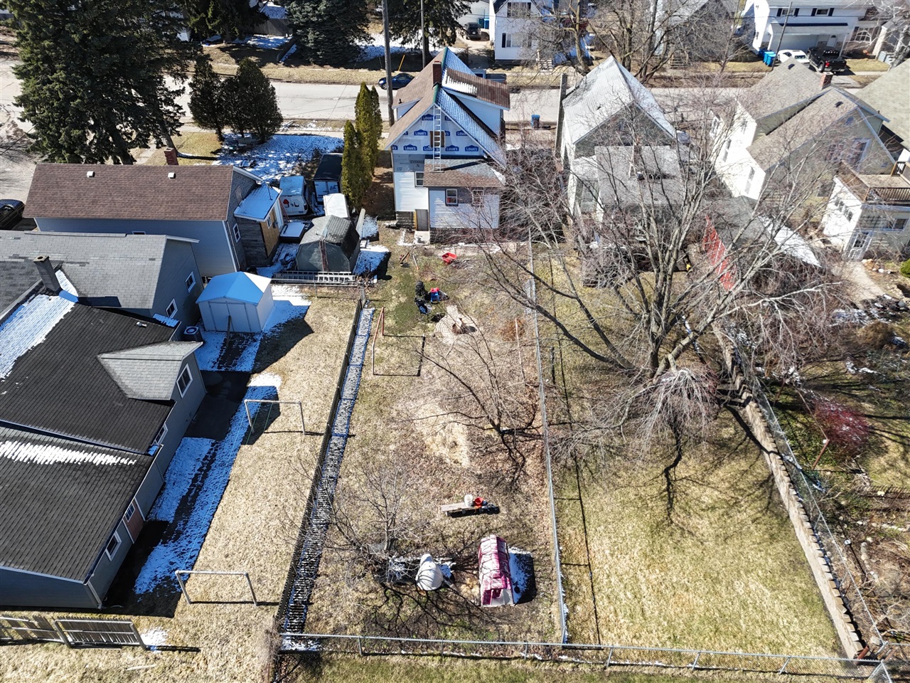 4th image of 519 Davis St, Manistee, MI 49660 | MLS# 70521329