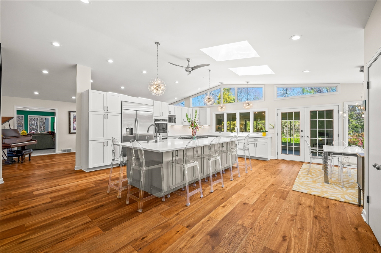 711 Kingsley Avenue, Saint Joseph, MI, 49085