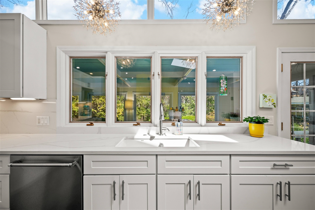 711 Kingsley Avenue, Saint Joseph, MI, 49085