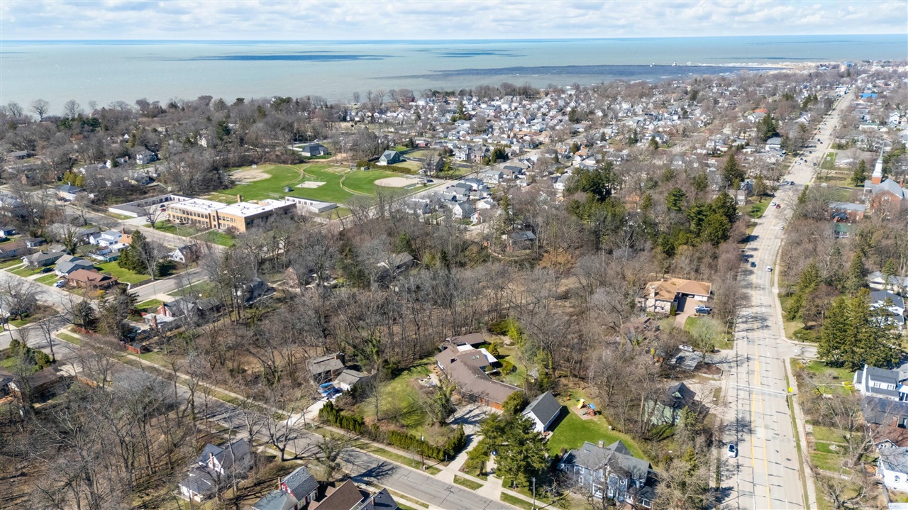 711 Kingsley Avenue, Saint Joseph, MI, 49085