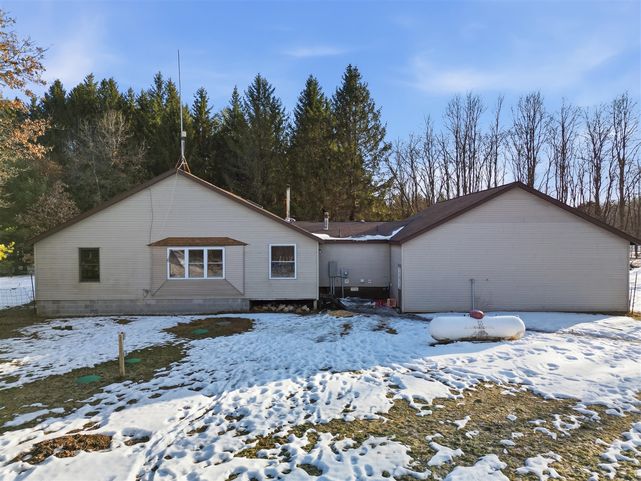 17806 Old Logging Road, Hersey, MI, 49639-9646