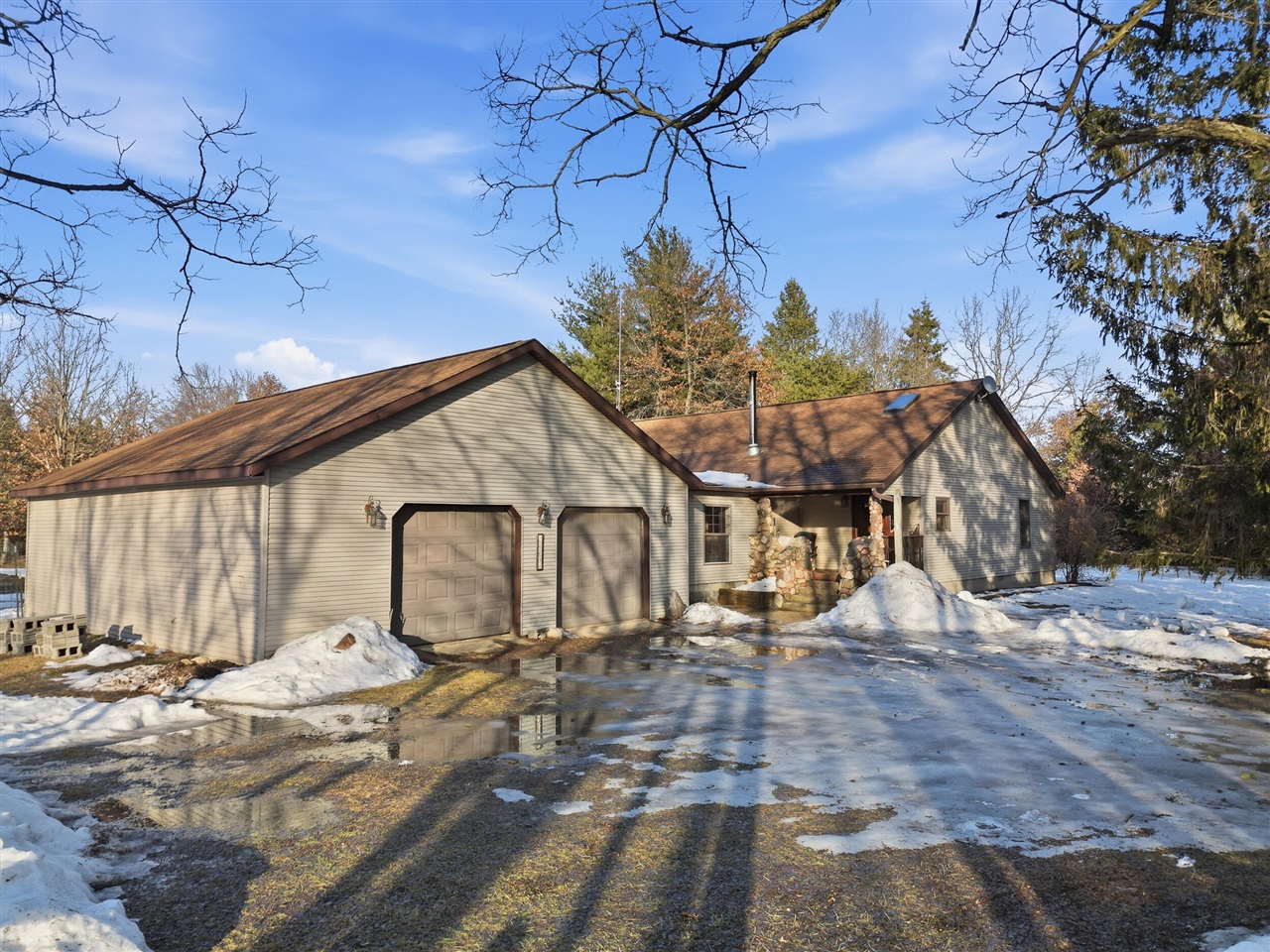 17806 Old Logging Road, Hersey, MI, 49639-9646