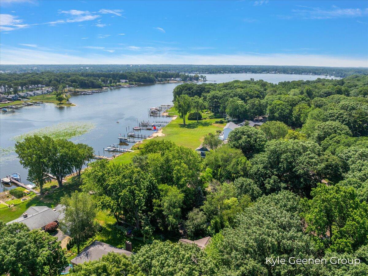 46 Counts Cove Court, Holland, MI, 49424