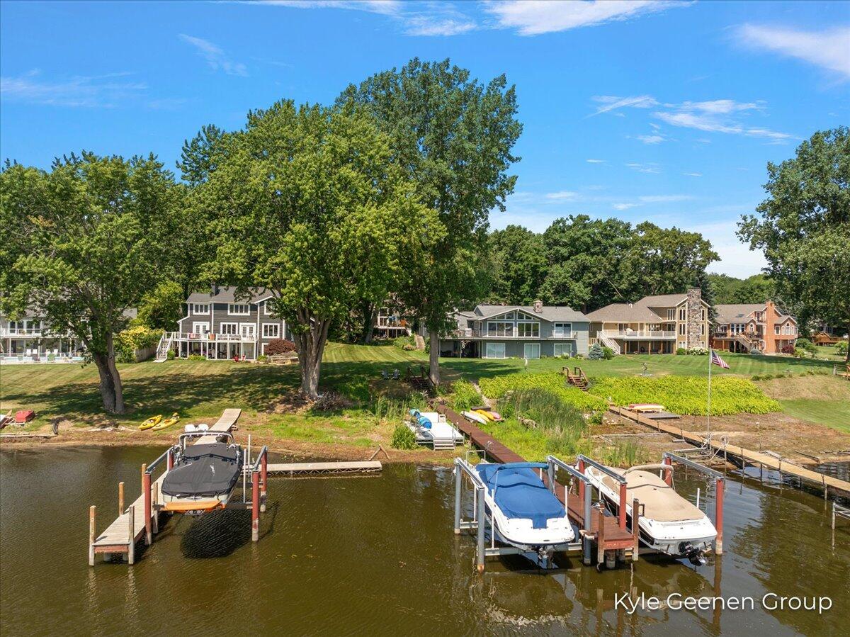 46 Counts Cove Court, Holland, MI, 49424