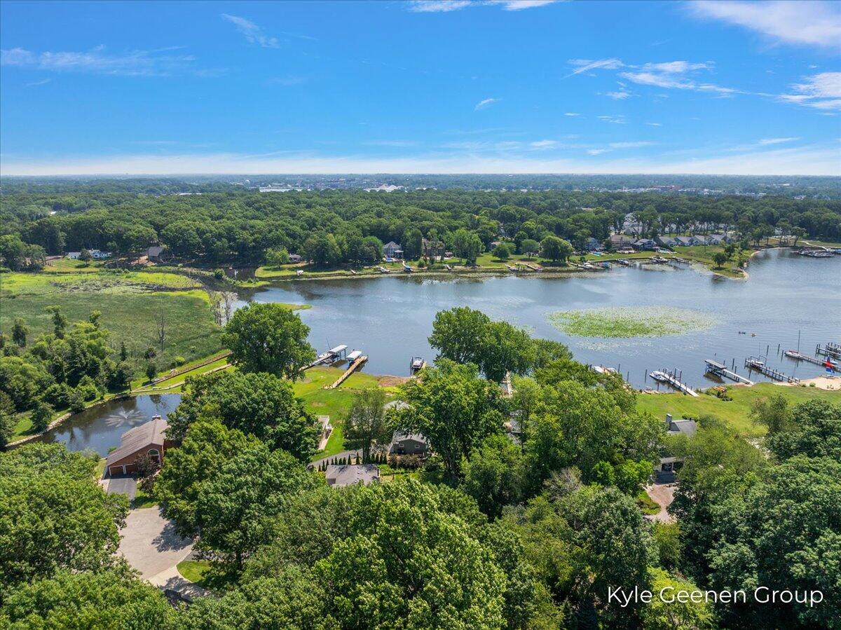 46 Counts Cove Court, Holland, MI, 49424