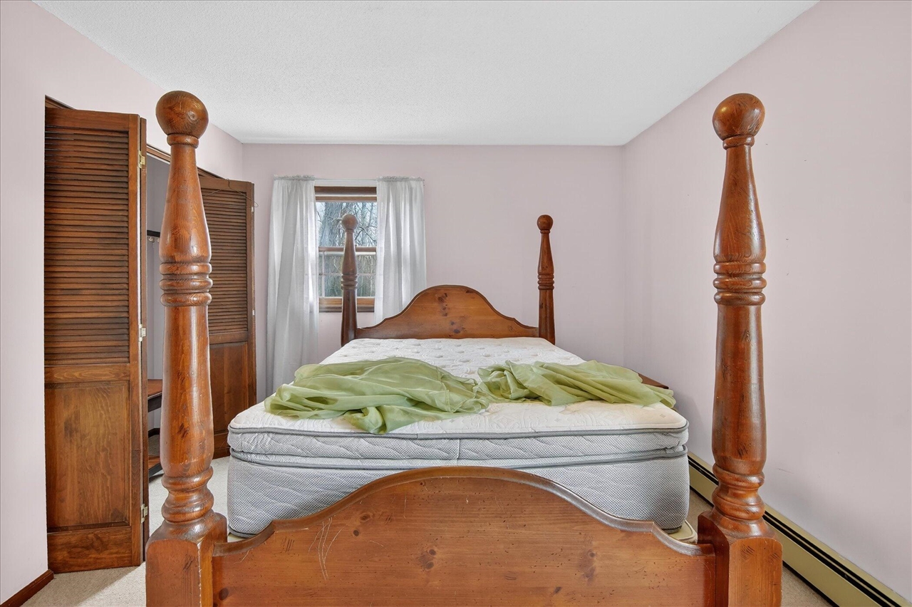 8625 Abbey Road, Jackson, MI, 49201-9494