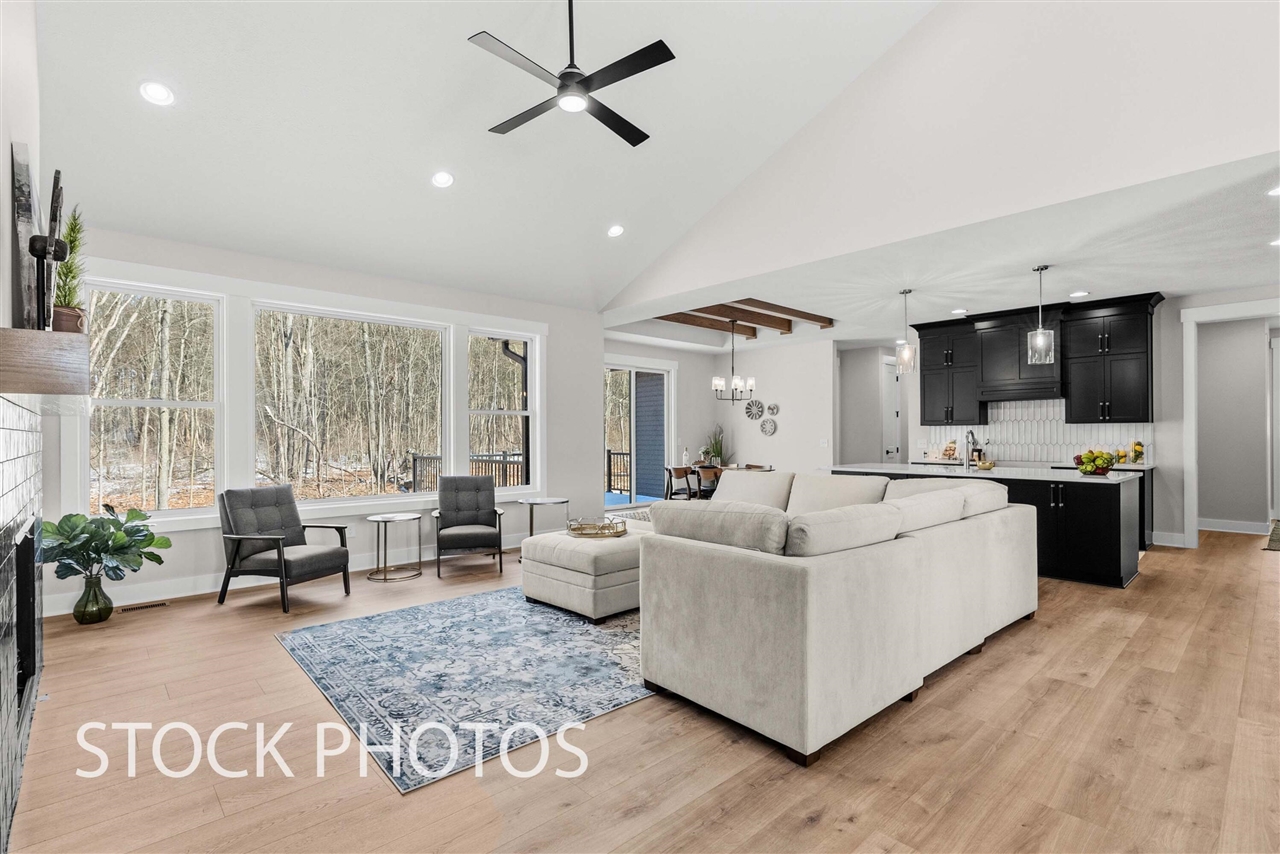 8137 W Pq Avenue, Kalamazoo, MI, 49009-9717