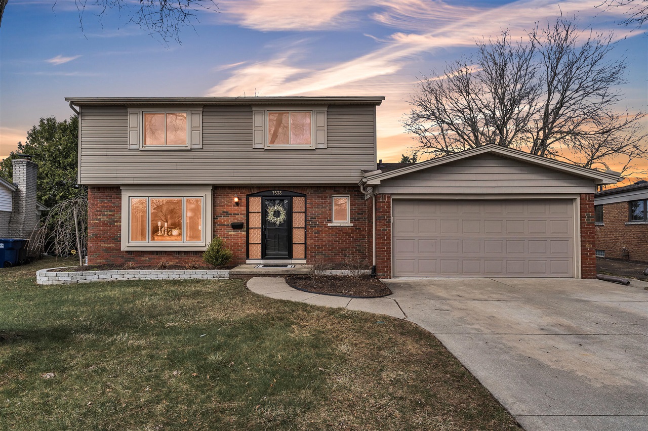 7533 Hillsboro Drive, Canton, MI, 48187-2205