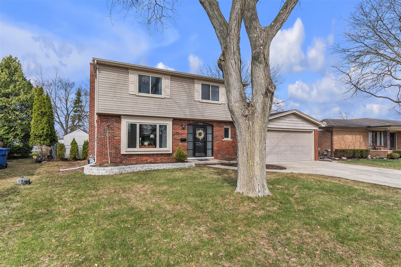 7533 Hillsboro Drive, Canton, MI, 48187-2205