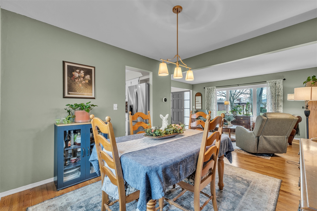 7533 Hillsboro Drive, Canton, MI, 48187-2205