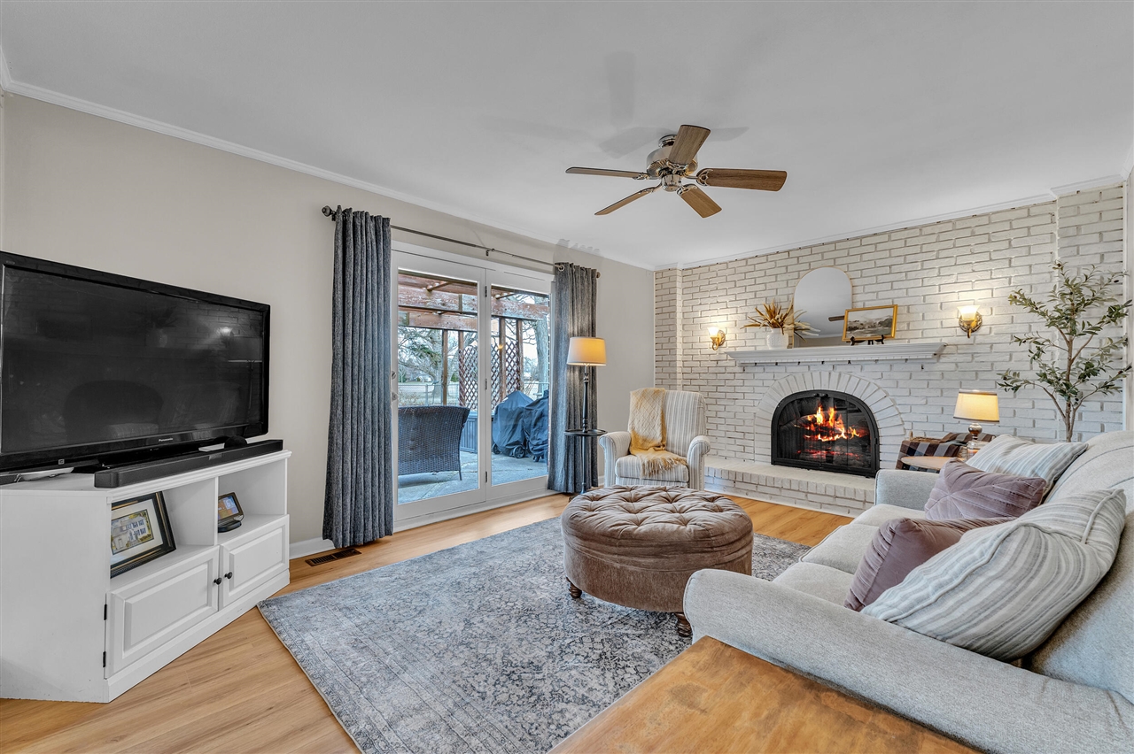 7533 Hillsboro Drive, Canton, MI, 48187-2205