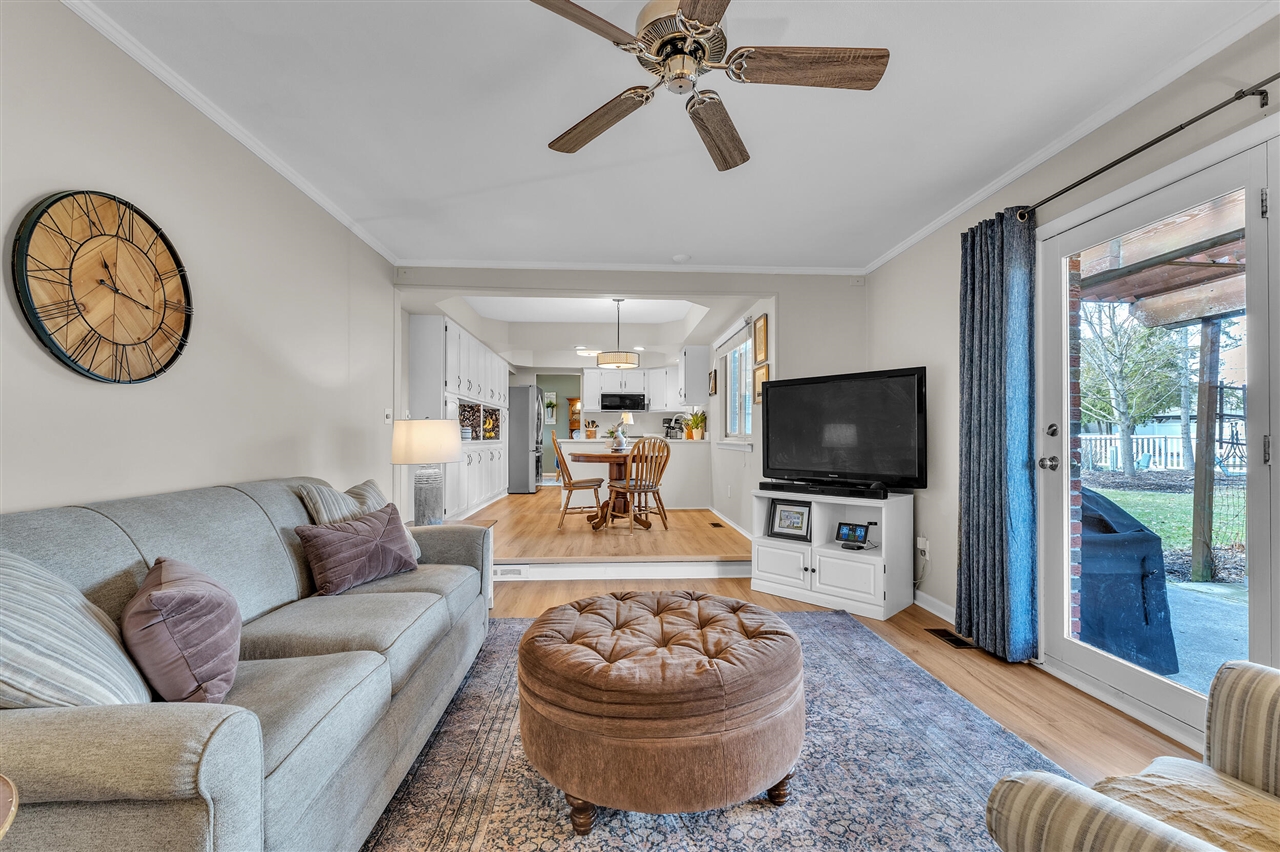 7533 Hillsboro Drive, Canton, MI, 48187-2205