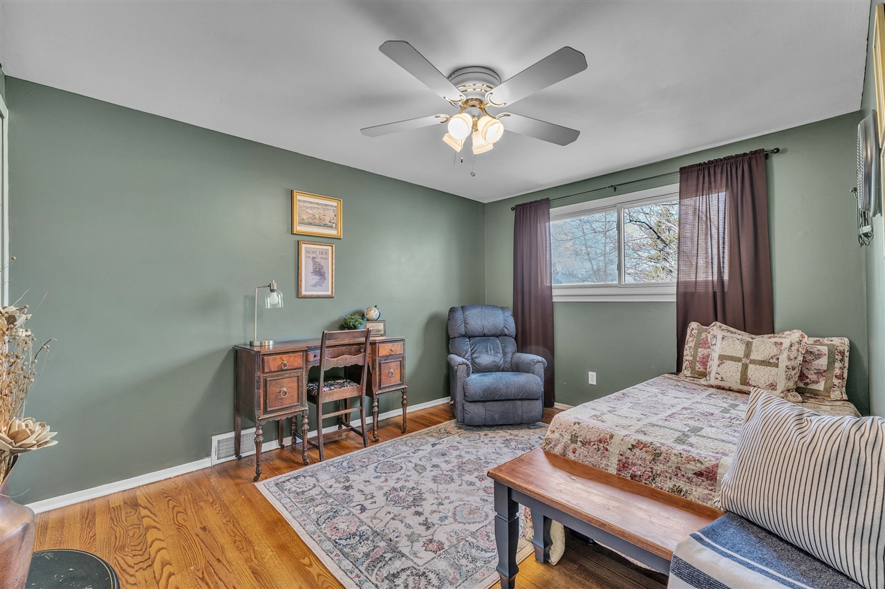 7533 Hillsboro Drive, Canton, MI, 48187-2205